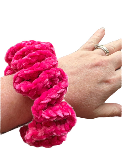 Free Love Velvet Scrunchie